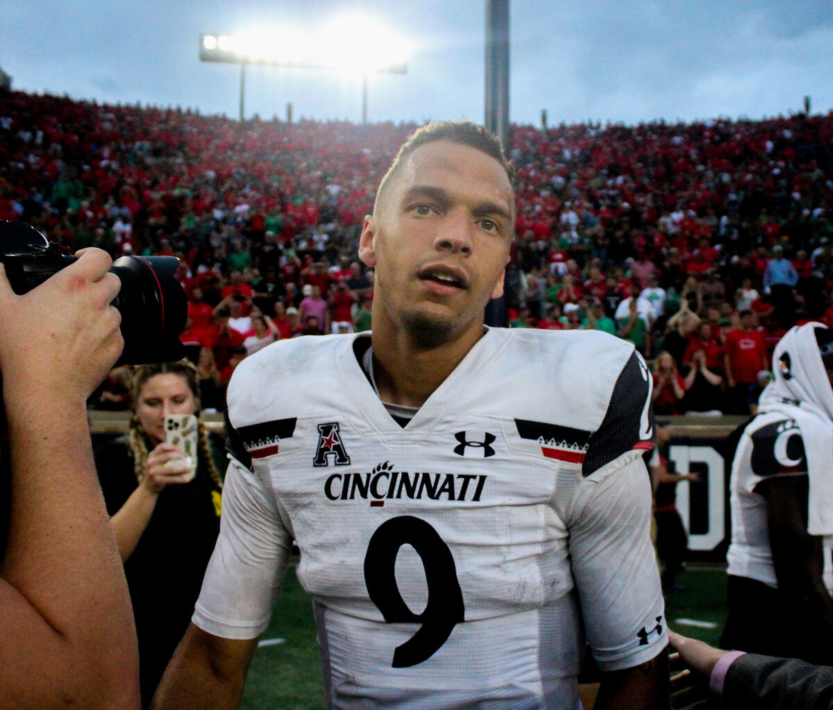 UC football vs. Notre Dame Desmond Ridder